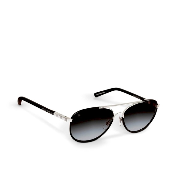 Louis Vuitton Other - Louis Vuitton Attraction Pilot Sunglass